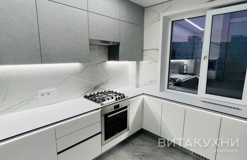 Кухня Трейси, Вита Кухни