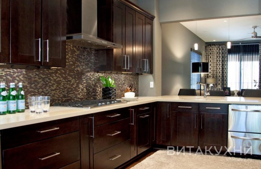 Кухня Гилберт, Вита Кухни