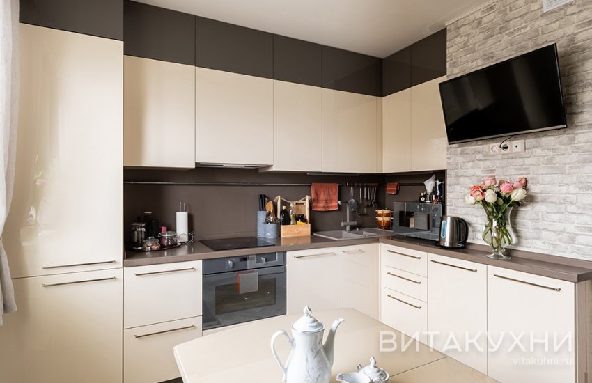 Кухня Ангстрем, Вита Кухни