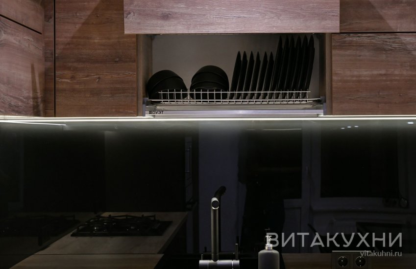 Кухня Ампэро, Вита Кухни