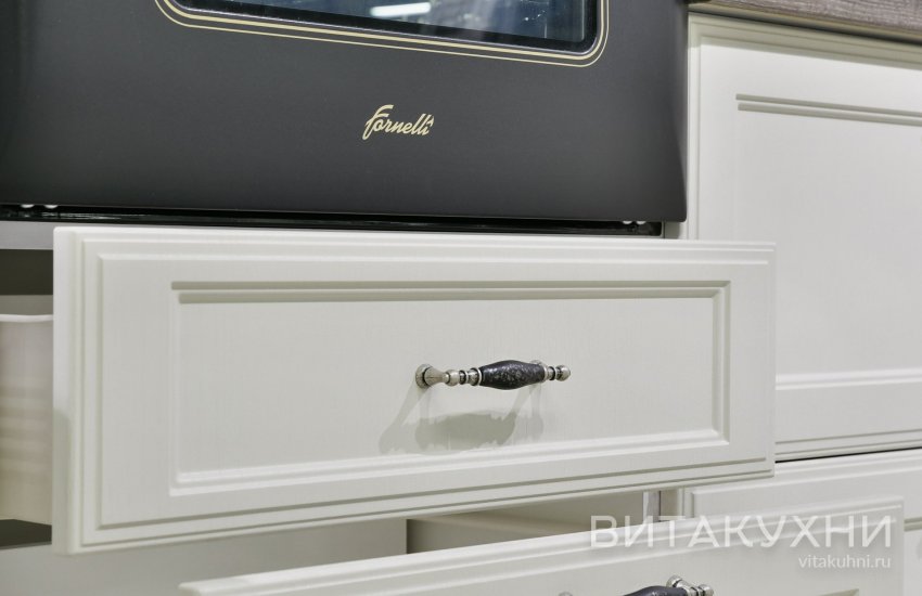 Кухня Альба, Вита Кухни