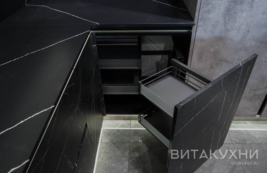 Кухня Герхард, Вита Кухни