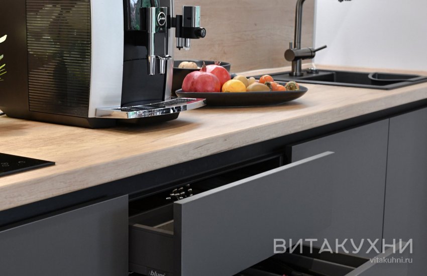 Кухня Готика, Вита Кухни