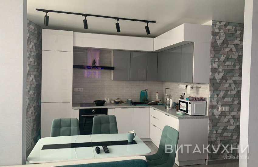 Кухня Стефани, Вита Кухни